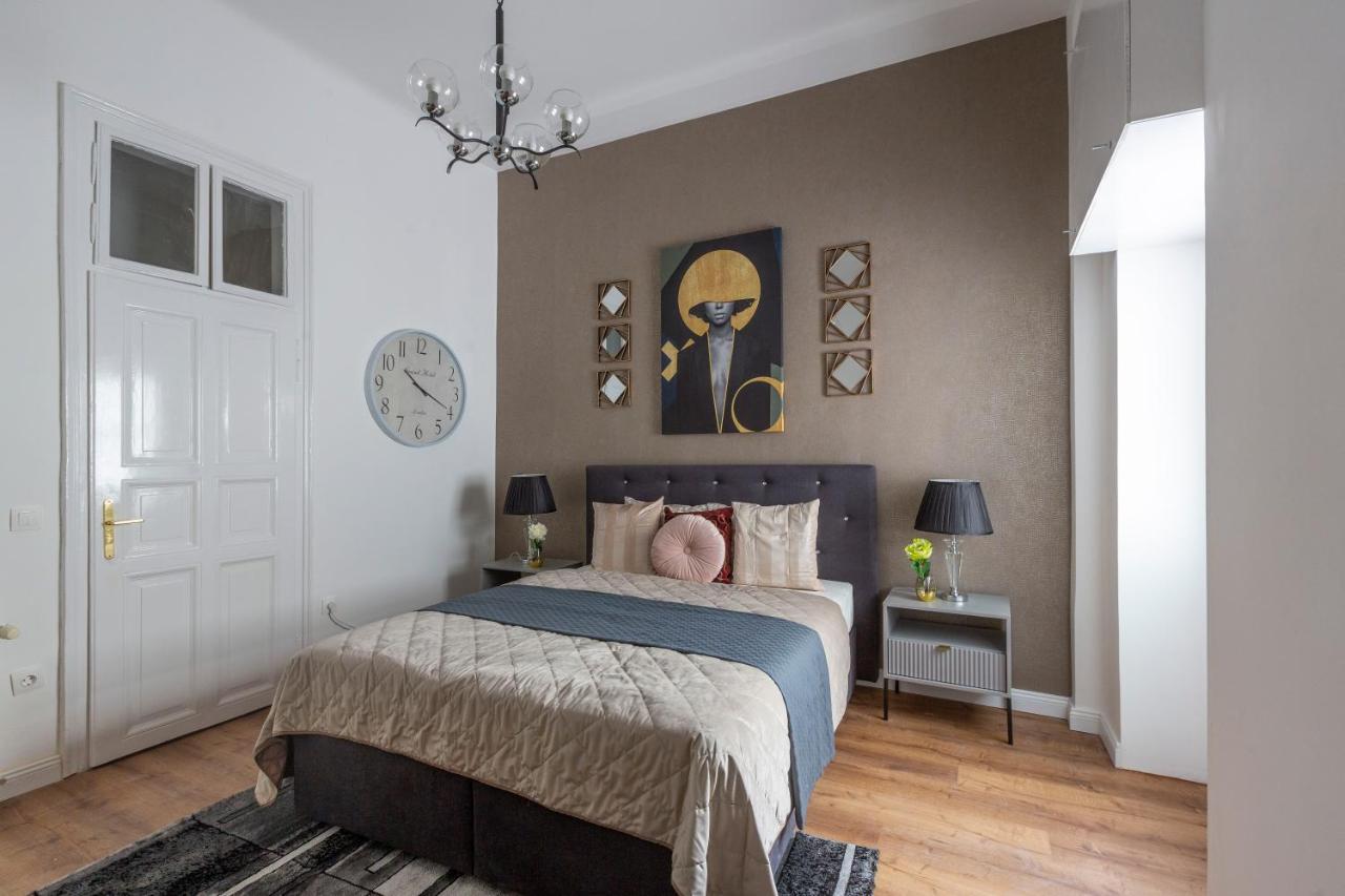 Apartment Luxurious Art Deco In The Heart Of *