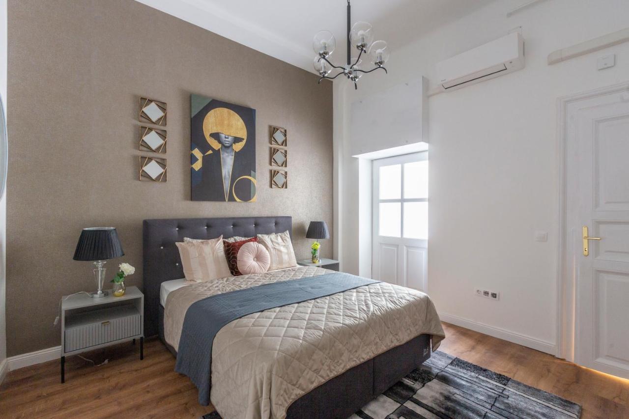 Apartment Luxurious Art Deco In The Heart Of
