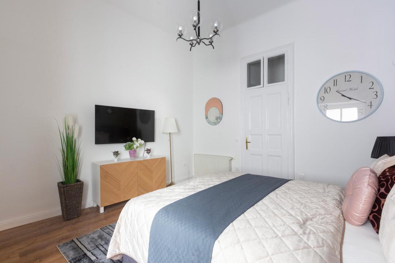 Apartment Luxurious Art Deco In The Heart Of